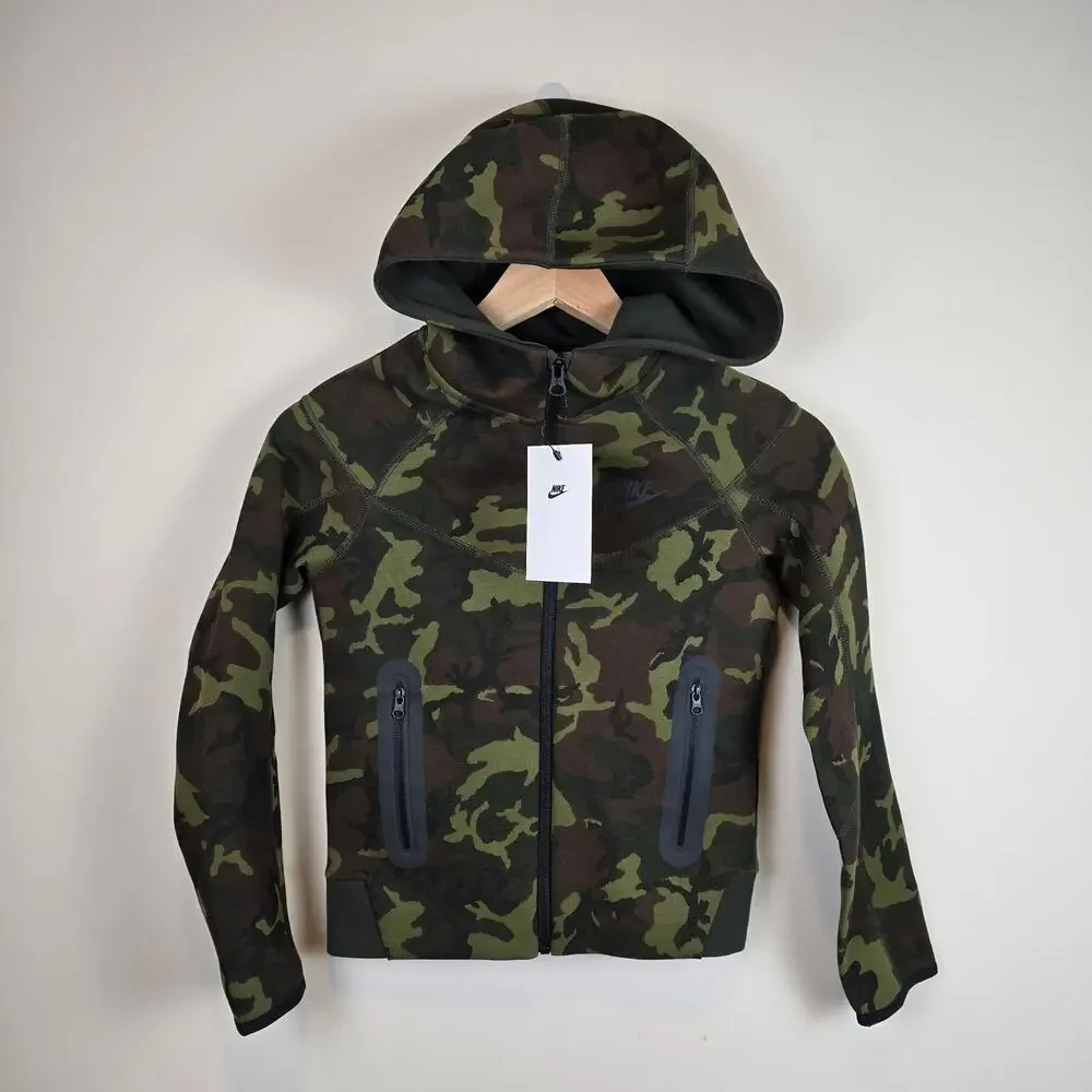 Nike Boys Size XS/6-7 Camo Tech Fleece Full-Zip Hoodie Sweatshirt FN9118-010